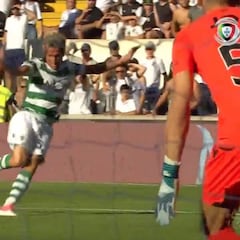 Coentrao es otro, ya tiene hasta flor: asistencia...¡cayéndose!