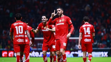Soccer Football - Liga MX - Toluca v Monterrey - Estadio Nemesio Diez, Toluca, Mexico - September 24, 2025 Toluca's Paulinho celebrates scoring their second goal REUTERS/Eloisa Sanchez
