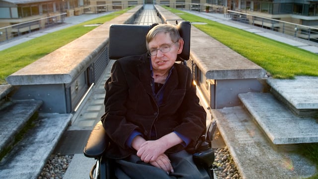 The legendary physicist dismissed IQ bragging with a single sharp line, redefining what real intelligence and achievement actually mean.