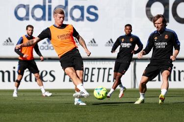 Hazard y Carvajal están listos; Benzema, de nuevo al gimnasio