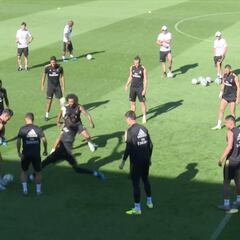 James sigue tocando la puerta a detallazos: Un recurso con clase