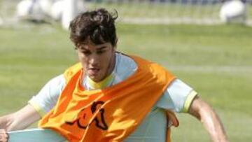 Lima deja la concentración del Betis para negociar su salida