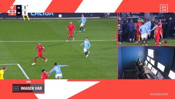 La acción del VAR en el 97′ que hizo estallar a Balaídos: “Manos arriba...”