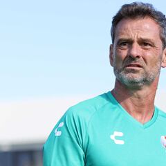 Cocca se apunta para el Tri y quiere dirigir a Vega