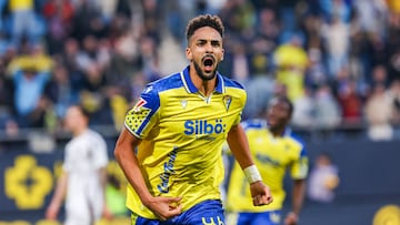 14/12/24 PARTIDO SEGUDA DIVISION CADIZ - ALBACETE 1-0 GO DE CHRIS RAMOS