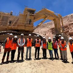 Las carreras universitarias que más suben su sueldo al quinto año de titulación: estas son las mejores pagadas