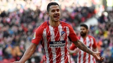 Vitolo celebra su gol al Celta.
