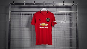 El jersey adidas conmemorativo de Manchester United, en imágenes