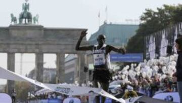 Dennis Kimetto bati&oacute; el r&eacute;cord mundial de la marat&oacute;n en Berl&iacute;n 2014. 