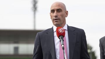 Rubiales y García Caba presentan una querella contra Praena por un delito de calumnias