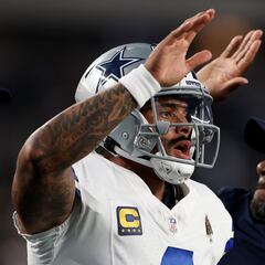 Dak Prescott escupió primero a Jalen Carter