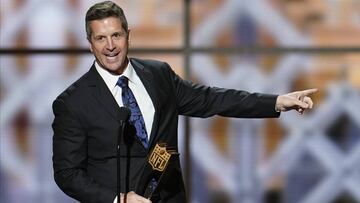 Por primera ocasión en sus 12 años como mandamás de Baltimore Ravens, Harbaugh recibe la mención, tras obtener la mejor marca de la NFL (14-2).