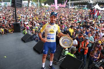 Miguel Ángel López se llevó el título y Nairo Quintana la última jornada. Los ciclistas colombianos entregaron un lindo espectáculo en el alto de Las Palmas.