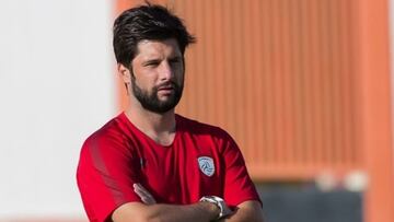 Carlos Inarejos durante un entrenamiento del Al Shabab.