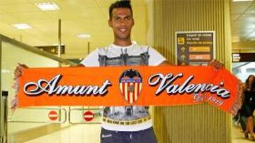 Jonathan Viera: "Vengo al Valencia a ganar títulos"