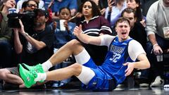 Inicio revuelto en los Mavs