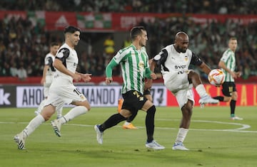 Carlos Soler, Juanmi y Foulquier.