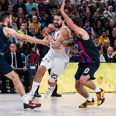 El Barça se lleva el Clásico con atragantamiento