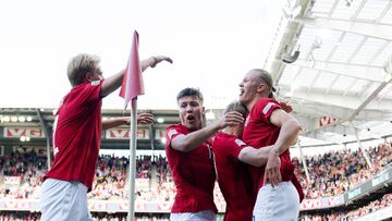 Erling Haaland celebra su gol en el partido Noruega - Suecia de UEFA Nations League.