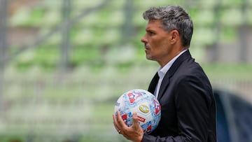 Ortiz se aferra a Quinteros