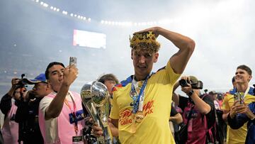 Igor Lichnovsky estuvo cerca de abandonar el futbol
