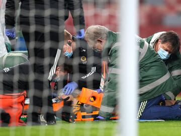 Adama Traoré manda mensaje de apoyo a Raúl Jiménez; Pedro Neto le dedica la victoria