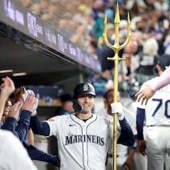 Everything to play for as MLB regular season goes to the wire