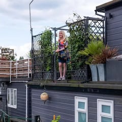 Una jubilada británica se muda a España y vende su casa flotante porque su pensión no le alcanza: “No es una elección”