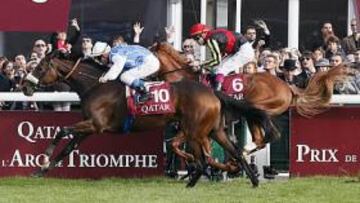 <b>LA GRAN SORPRESA. '</b>Solemía', en la meta de Longchamp medio cuerpo por delante de 'Orfevre'.