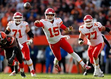 Millones de euros: 446 | Años: 10 | Equipo: Kansas City Chiefs