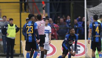 La UC sufre su primera expulsión en un año y en la misma cancha