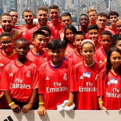 La tercera equipación del Madrid será coral... y de plástico