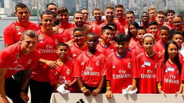 La tercera equipación del Madrid será coral... y de plástico