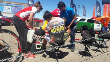 La dura caída que casi saca a Arriagada de la Vuelta Chile