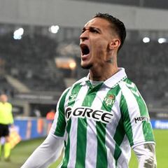 El Sevilla marca el camino del Betis en la Conference League