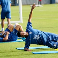 El Málaga planea rescindir a Juanfran Moreno