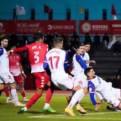 El CD Ibiza se carga al Eibar