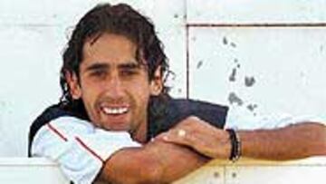 <B>SIGUE TRABAJANDO</B>. Gallardo asegura no saber nada de su futuro y prefiere guardar silencio.