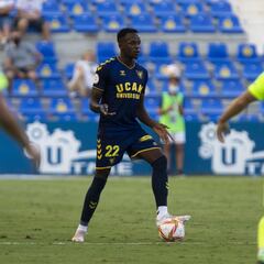 Admonio sale cedido al Linares