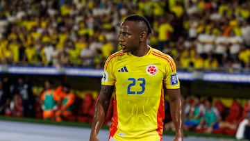 BARRANQUILLA, COLOMBIA - MARCH 25: Jaminton Campaz of Colombia looks on during the South American FIFA World Cup 2026 Qualifier match between Colombia and Paraguay at Roberto Melendez Metropolitan Stadium on March 25, 2025 in Barranquilla, Colombia. (Photo by Mauricio Duque/Eurasia Sport Images/Getty Images)