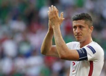 El ariete polaco Robert Lewandowski se sitúa en el puesto número 16.