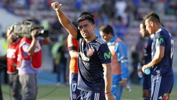 Fútbol, Universidad de Chile vs Deportes Iquique.
Decmoquinta fecha campeonato de Transición 2017.
El jugador de Universidad de Chile David PIzarro se despide de los hinchas despues el partido disputado en el estadio Nacional en Santiago,
