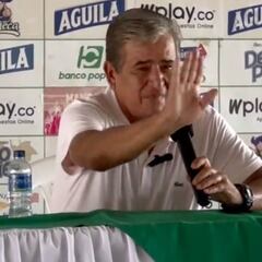 Las lágrimas de Jorge Luis Pinto en la rueda de prensa