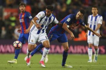 Willian José y Busquets.