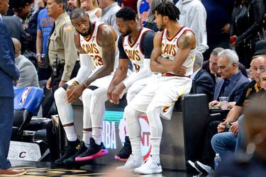 El explosivo base, MVP de 2011, firmó con los Cavaliers en verano de 2017, a pesar de llegar mermado por las lesiones tan graves que padeció años atrás. No logró jugar con continuidad y fue traspasado en febrero a los Timberwolves.