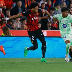 Barcelona golea al Mallorca y noche de olvido para Mojica