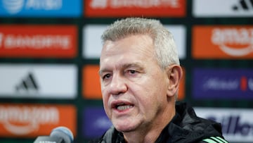 Mexico's head coach Javier Aguirre speaks during a press conference at Soldier Field in Chicago, on March 30, 2026. Mexico is preparing for tomorrow's international friendly match against Belgium, in advance of the 2026 World Cup. (Photo by KAMIL KRZACZYNSKI / AFP)