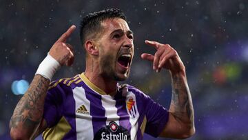 VALLADOLID, SPAIN - OCTOBER 19: Sergio Leon of Real Valladolid celebrates after scoring his team's fourth goal during the LaLiga Santander match between Real Valladolid CF and RC Celta at Estadio Municipal Jose Zorrilla on October 19, 2022 in Valladolid, Spain. (Photo by Diego Souto/Quality Sport Images/Getty Images)