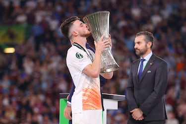 Rice capitaneó al West Ham United y ganó el primer gran trofeo del club en más de 40 años.  
La victoria del West Ham por 2-1 sobre la Fiorentina resultó ser el último partido de Rice para el club, y el jugador de 24 años firmó por el Arsenal en el mercado estival.