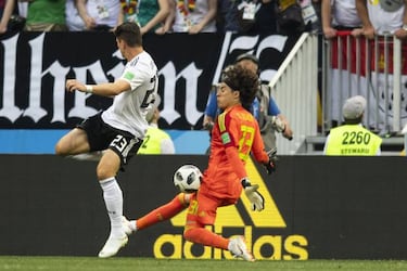 Los mejores partidos de Memo Ochoa con Selección Mexicana